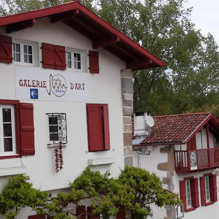 Galerie D'Art D'Une Ancienne Mairie De 1783 Espelette Bagian luar foto